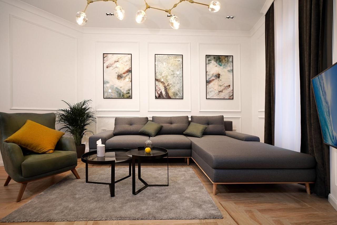 Luxury Donostia & Iruna Апартаменты Белград