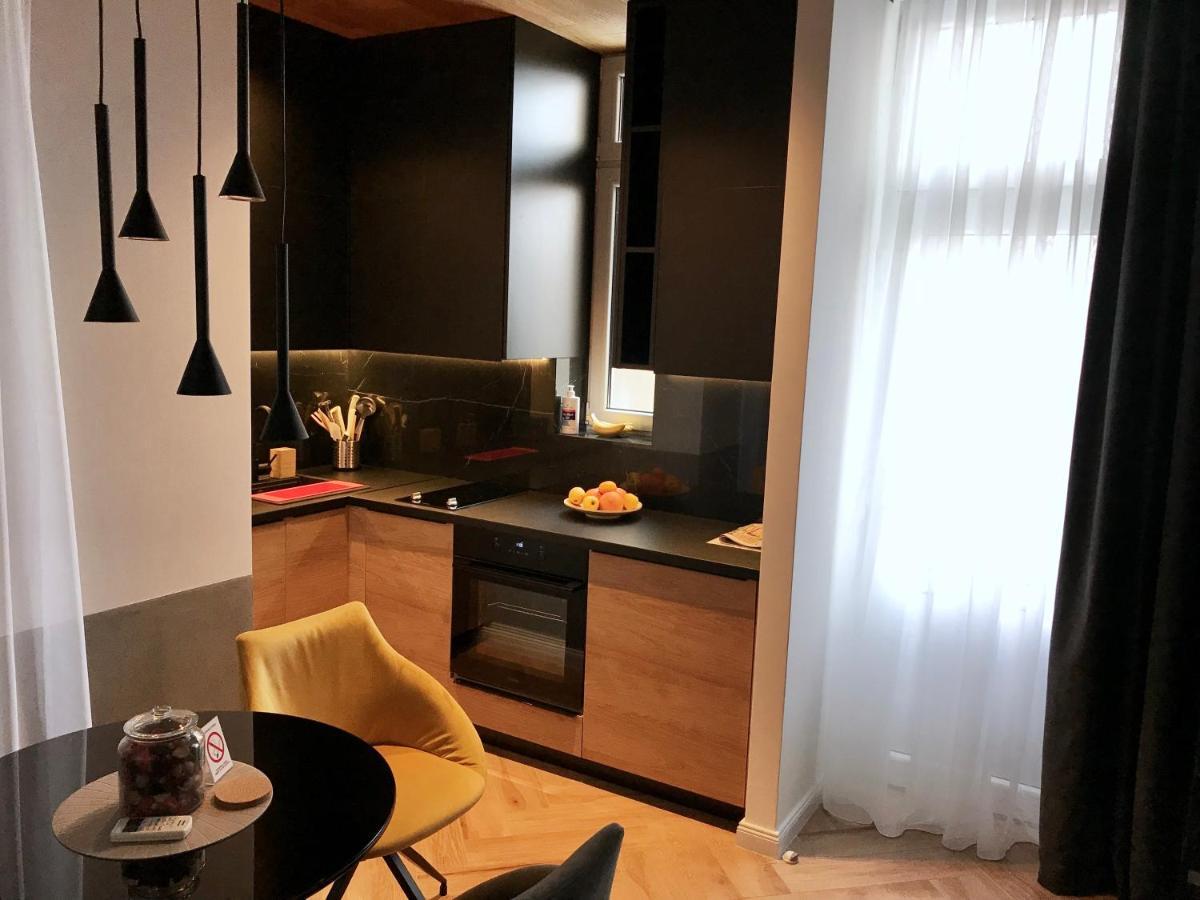 Luxury Donostia & Iruna * Belgrado